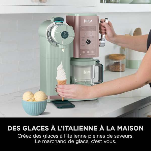 Machine à glace à l’italienne Ninja CREAMi Scoop & Swirl 13-en-1, Matcha-Fraise