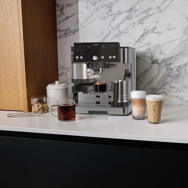 Pack Machine Espresso Ninja Luxe Café Essential avec solution détartrante et boite à marc