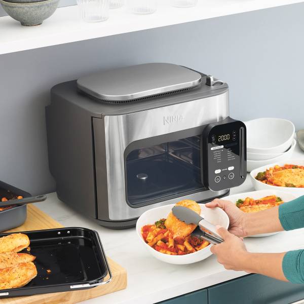 Ninja Combi Multicuiseur, four et air fryer 12-en-1 avec casserole antiadhésive