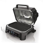 Barbecue électrique et fumoir Ninja Woodfire Pro XL avec thermosonde Smart Cook, support et housse