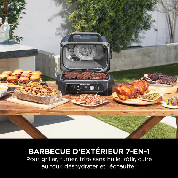 Barbecue électrique et fumoir Ninja Woodfire Pro Connect XL avec support et housse